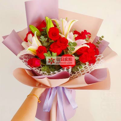 淮北18朵红玫瑰百合，真情相守一生